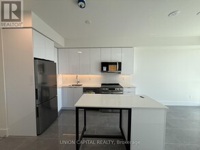 225-1225 Malta Ave. in Brampton, ON - Building Photo - Building Photo
