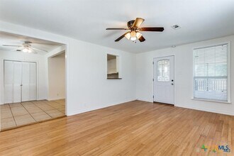 1488 Canyon Edge in Canyon Lake, TX - Building Photo - Building Photo