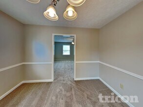 414 Breezy Dr SW in Marietta, GA - Building Photo - Building Photo