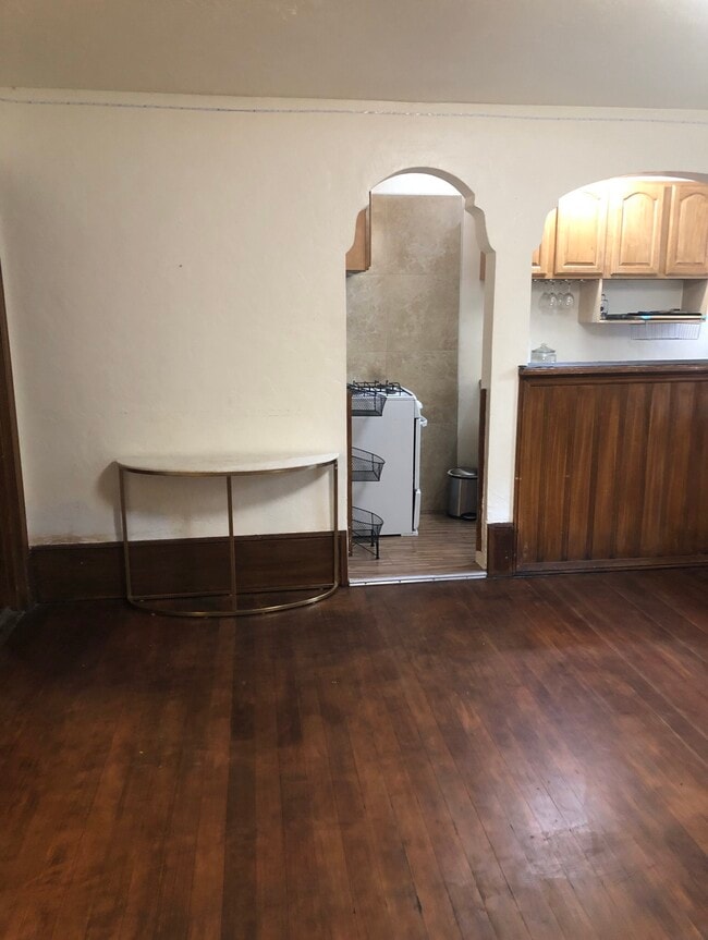 50 Dunsmuir St, Unit 1, Unit 1