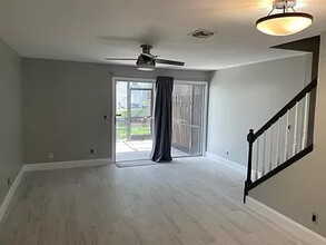 307 Georgian Park Drive in Jupiter, FL - Building Photo - Building Photo