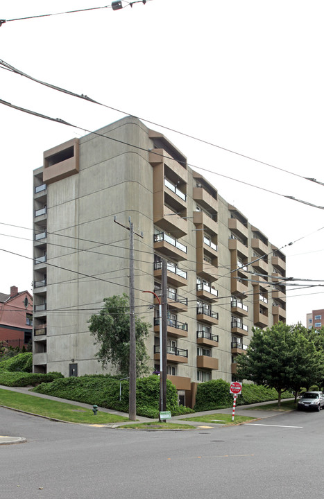 Olympic West in Seattle, WA - Building Photo