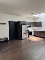 517 1st St in Menominee, MI - Building Photo