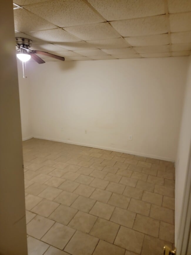 68 S Tulpehocken St, Unit 68-1 in Pine Grove, PA - Building Photo - Building Photo