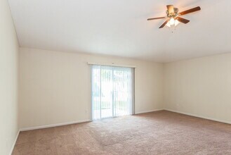 3388 Volley Dr in Jacksonville, FL - Building Photo - Building Photo