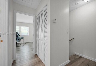 7211 W Sunrise Blvd in Plantation, FL - Building Photo - Building Photo