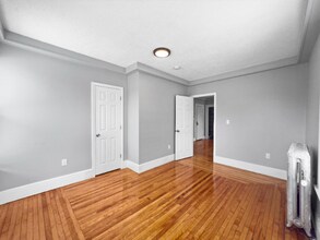 144-146 Walnut St in Manchester, NH - Building Photo - Building Photo