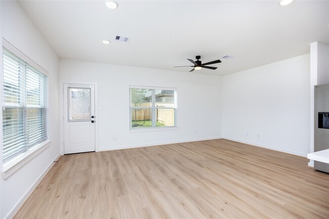 property at 2031 Longmire Villas Ct