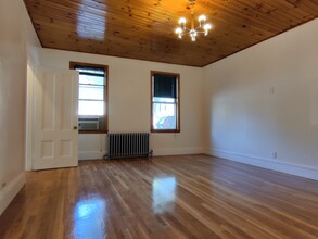 234 Cypress St, Unit 1 in Brookline, MA - Building Photo - Building Photo