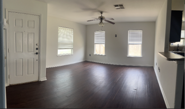 2210 Abeto Dr in Corpus Christi, TX - Building Photo - Building Photo