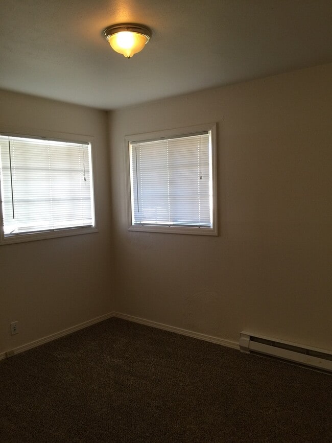 910 C St SW in Ephrata, WA - Building Photo - Building Photo