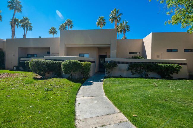 28477 Taos Ct in Cathedral City, CA - Foto de edificio - Building Photo