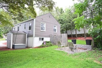 3 New Castle Dr in Mt Kisco, NY - Building Photo - Building Photo