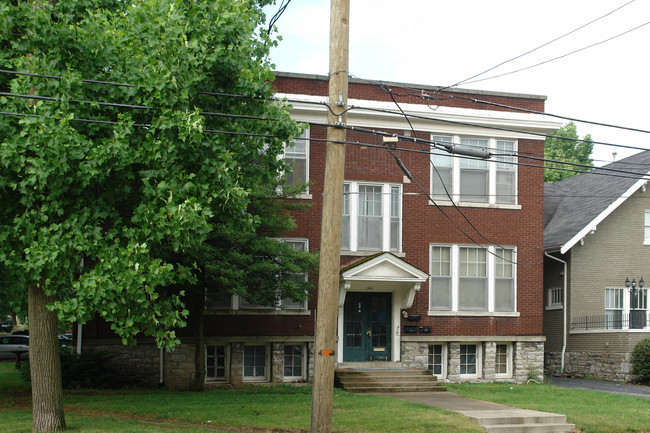 230 E High St in Lexington, KY - Building Photo - Building Photo