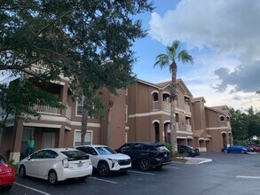 19935 Villa Isle Dr in Orlando, FL - Building Photo - Building Photo