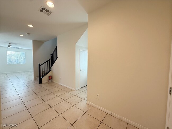 7769 Britton Rose Dr in Las Vegas, NV - Building Photo - Building Photo