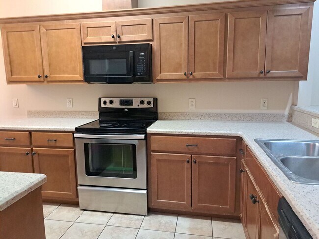 2946 Palmetto Ridge Way in Lynn Haven, FL - Building Photo - Building Photo