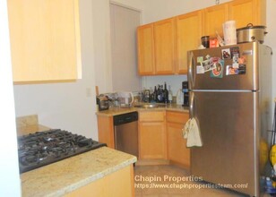 1060 Beacon St, Unit 4 in Brookline, MA - Building Photo - Building Photo