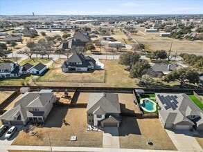 13217 Ridings Dr in Haslet, TX - Foto de edificio - Building Photo