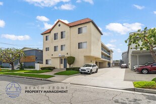 12304 Grevillea Ave. in Hawthorne, CA - Building Photo