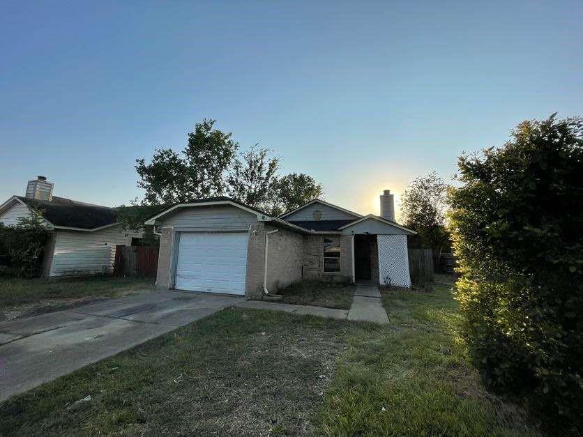 11610 Roandale Dr in Houston, TX - Building Photo