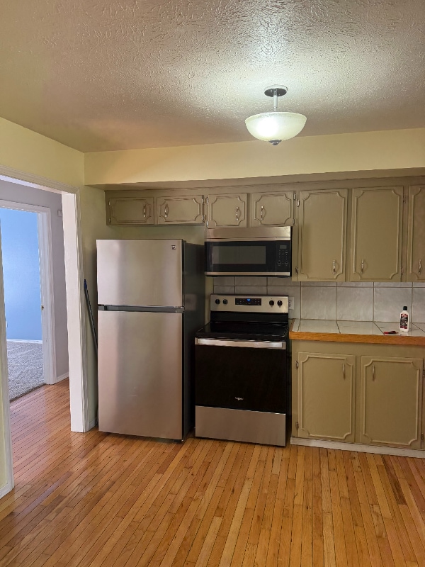 3017 E Hawkins St in Springfield, MO - Foto de edificio - Building Photo