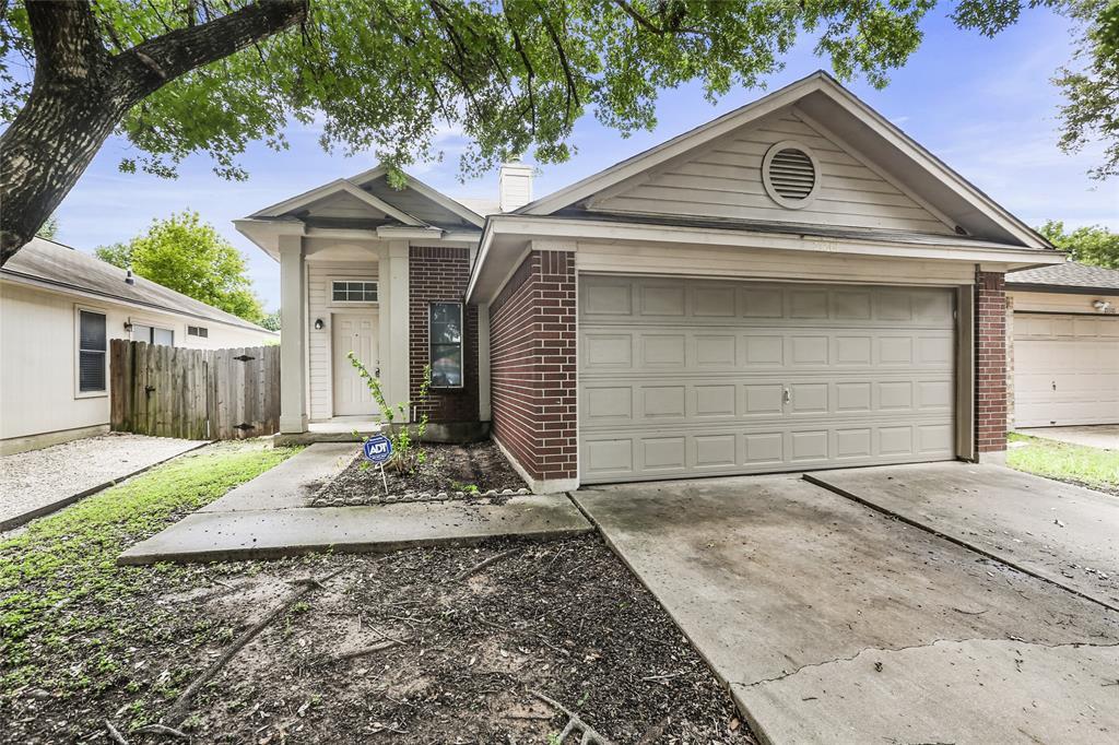 21308 Grand National Ave in Pflugerville, TX - Building Photo