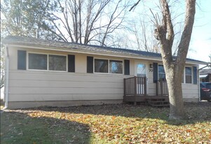 70 Pennsylvania Dr in Decatur, IL - Building Photo