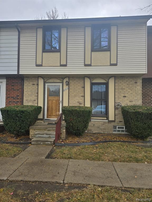 property at 8410 Hickory Dr