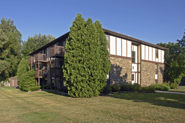 Oak Leaf Apartments in Grand Rapids, MI - Foto de edificio - Building Photo