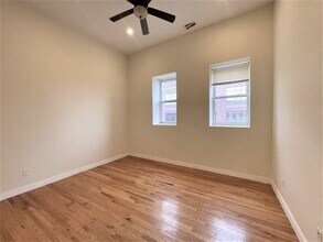 76 Exchange St, Unit #8 in Malden, MA - Building Photo - Building Photo