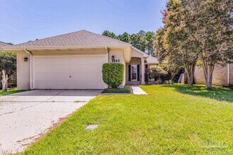 1443 Champions Green Dr in Gulf Breeze, FL - Building Photo - Building Photo