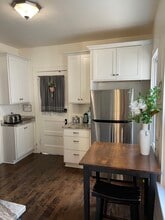 2830 N Frederick Ave, Unit 2830 N Frederick Ave #2 in Milwaukee, WI - Building Photo - Building Photo