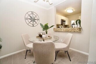 7405 Charmant Dr in San Diego, CA - Building Photo - Building Photo