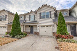 911 Dahlia Dr in Murfreesboro, TN - Building Photo - Building Photo