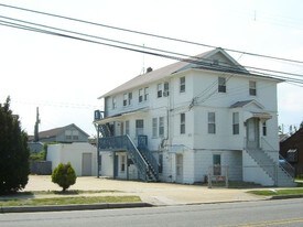 302 N Dorset Ave Apartments