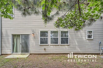2734 Jordan Ln in Lithia Springs, GA - Building Photo - Building Photo