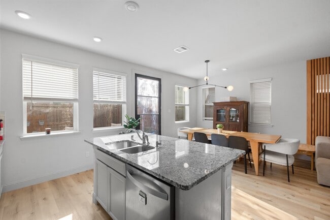 property at 5426 Oriente Ln