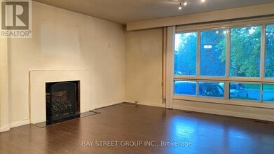 93 Cartier Crescent in Richmond Hill, ON - Building Photo - Building Photo