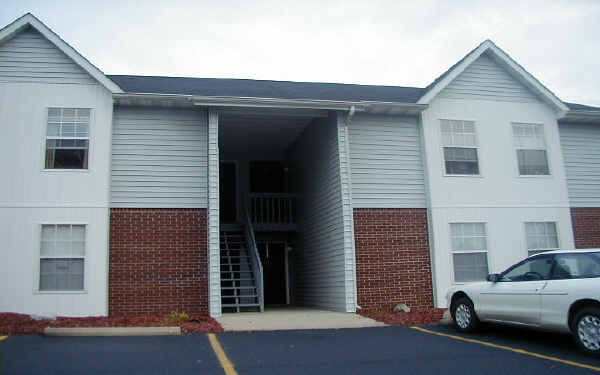 Junction Drive Townhomes in Glen Carbon, IL - Foto de edificio - Building Photo