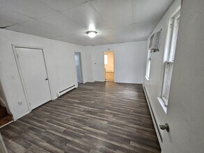 3714 E 50th St in Cleveland, OH - Building Photo - Building Photo