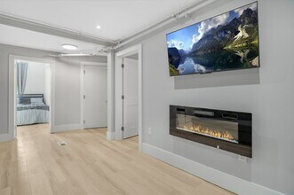 101 N Quarry St in Ithaca, NY - Foto de edificio - Building Photo