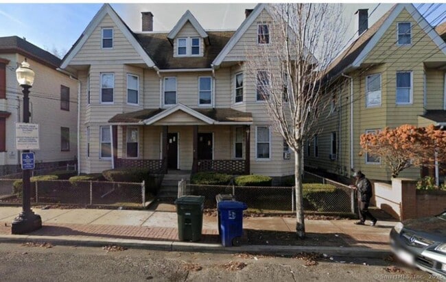 317 Madison Ave in Bridgeport, CT - Building Photo - Building Photo