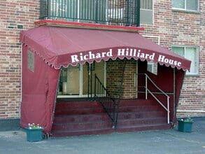 Richard Hilliard House Condominiums in Lakewood, OH - Building Photo - Building Photo