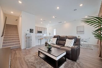5435 Holly Hvn Ct in Fulshear, TX - Foto de edificio - Building Photo