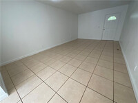 11420 NW 43rd St in Coral Springs, FL - Building Photo - Building Photo