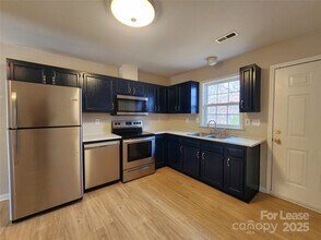 1247 Forest Park Dr in Kannapolis, NC - Building Photo - Building Photo