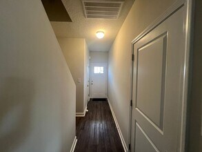 210 Shallowbag Bay Ln in Jacksonville, NC - Building Photo - Building Photo