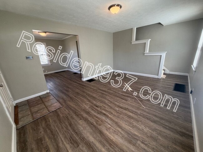 1727 Patterson Rd in Dayton, OH - Building Photo - Building Photo