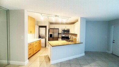 7547 S Oriole Blvd in Delray Beach, FL - Building Photo - Building Photo